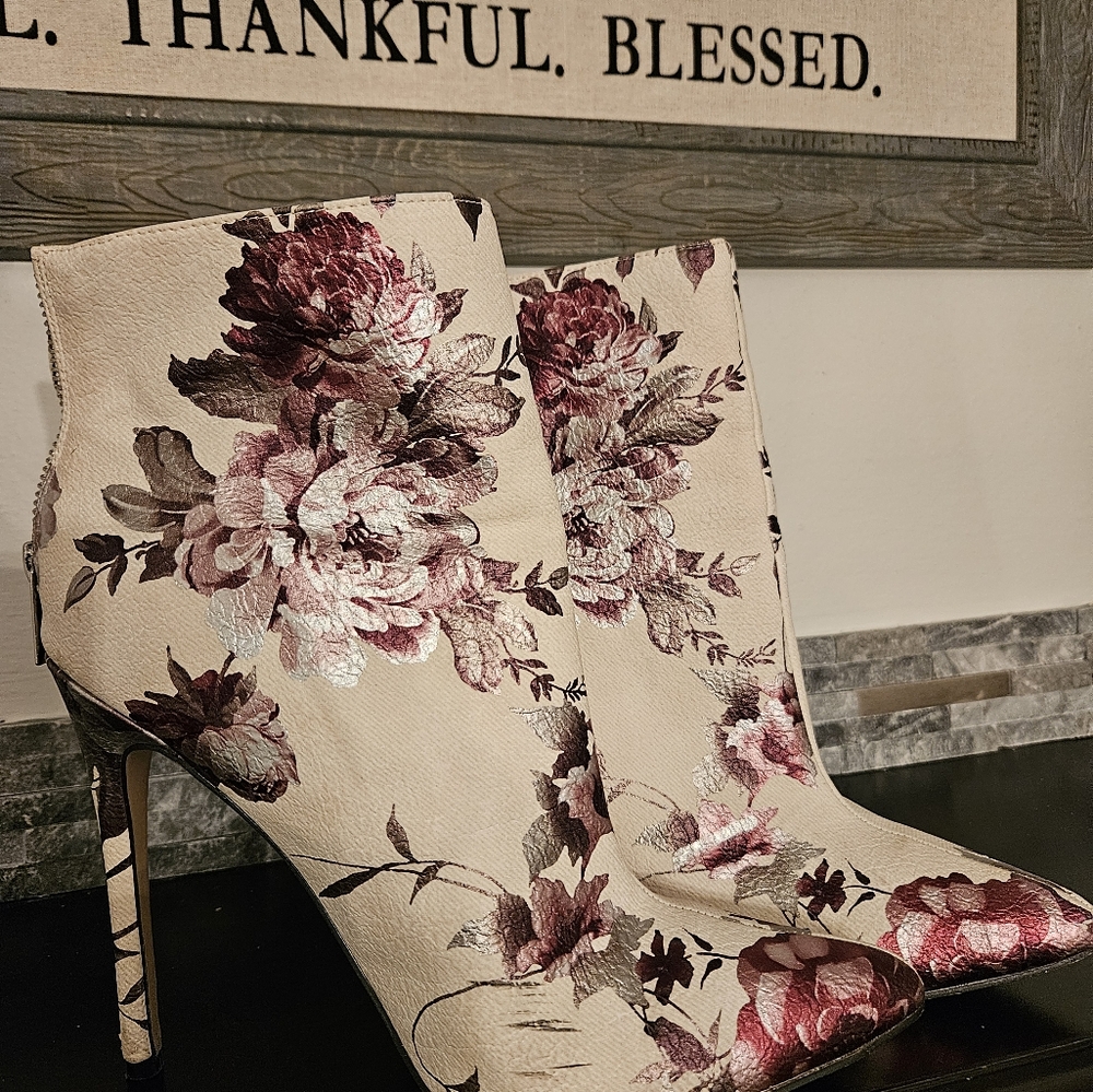 Beautiful size 11 Cream and floral colored Bootie